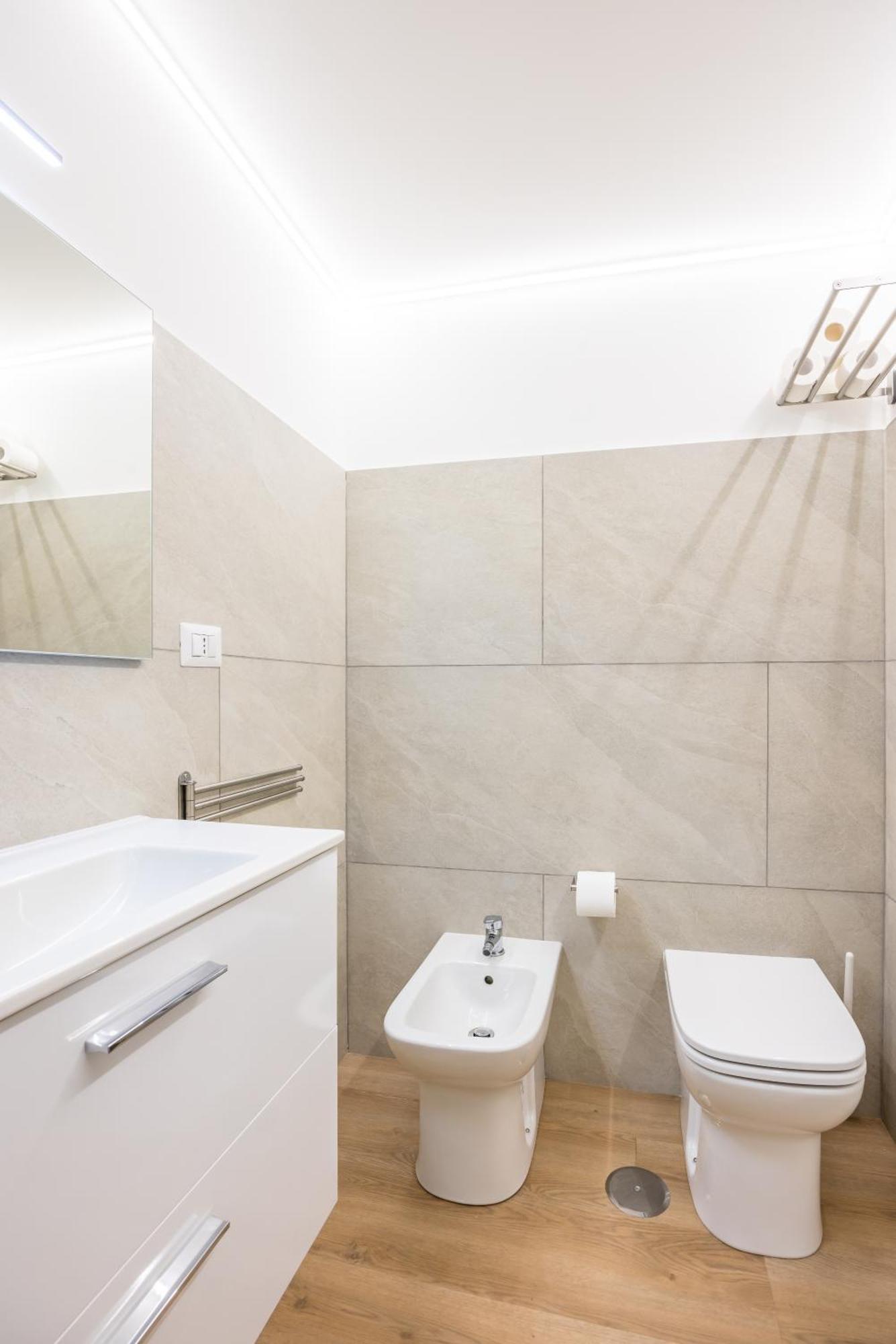 Lioy 25 By Napoliapartments 外观 照片